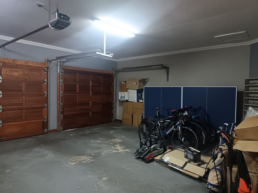 4 Bedroom Property for Sale in Hillcrest Northern Cape